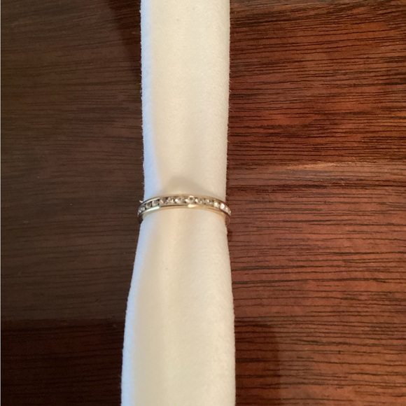 NWT and Box Ariella Collection Five Stackable Rings 14k Gold plated Size 8 - Picture 10 of 14